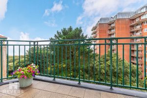 Photo 33- click for photo gallery